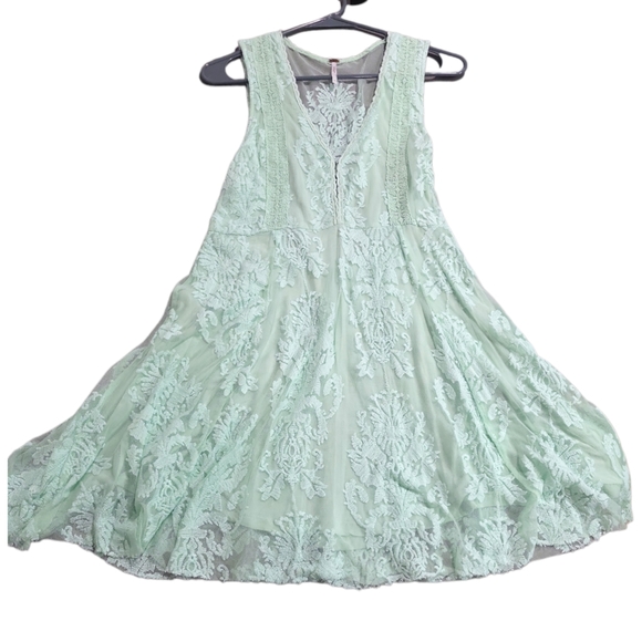 Free People Lace Overlay Mini Slip Dress Size 6 V Neck Green Empire Waist - Picture 7 of 11